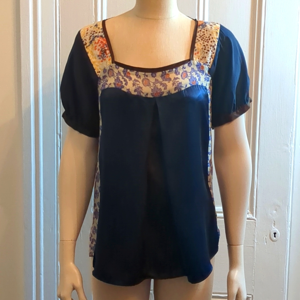 100% Silk Blouse Vintage Size,  Medium